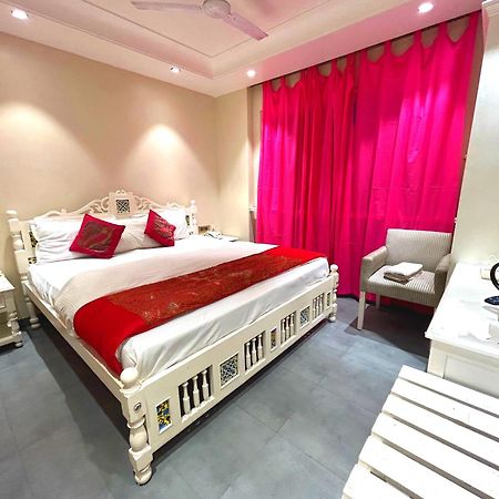 The Pinky Villa - Heritage Boutique Suites New Delhi Exterior photo
