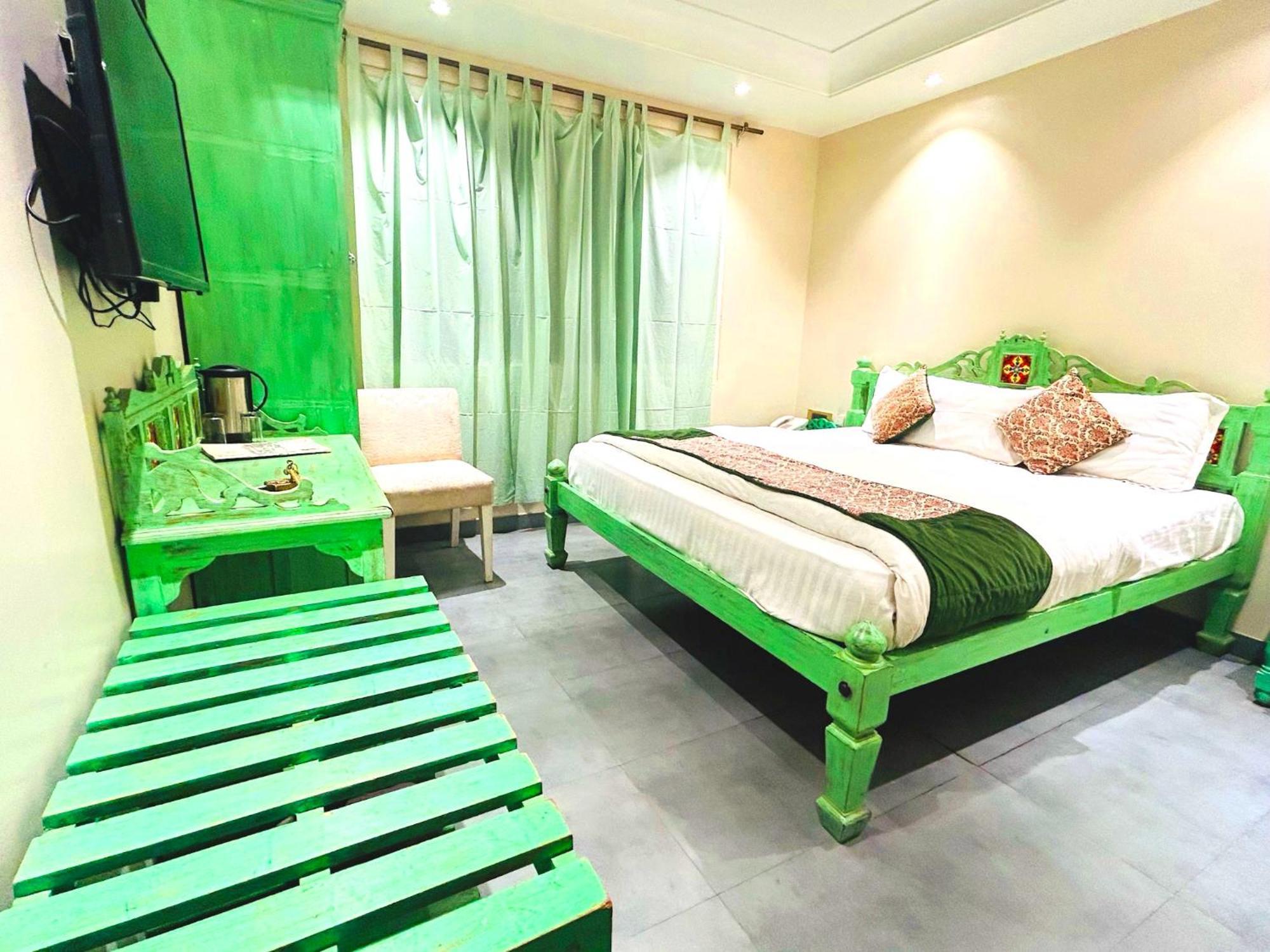 The Pinky Villa - Heritage Boutique Suites New Delhi Exterior photo